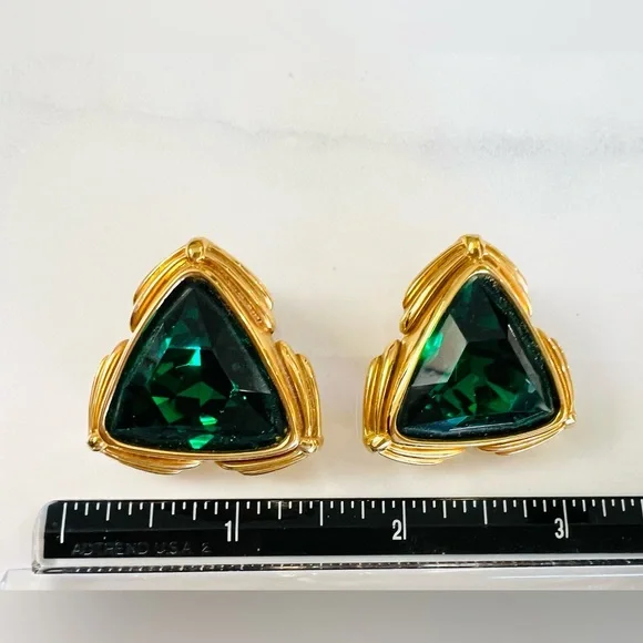 Swarovski Faceted LARGE Vintage clip green Crystal gold tone earrings